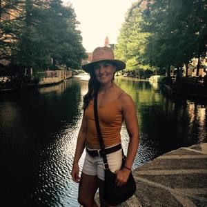 Meet your Posher, Kimberly